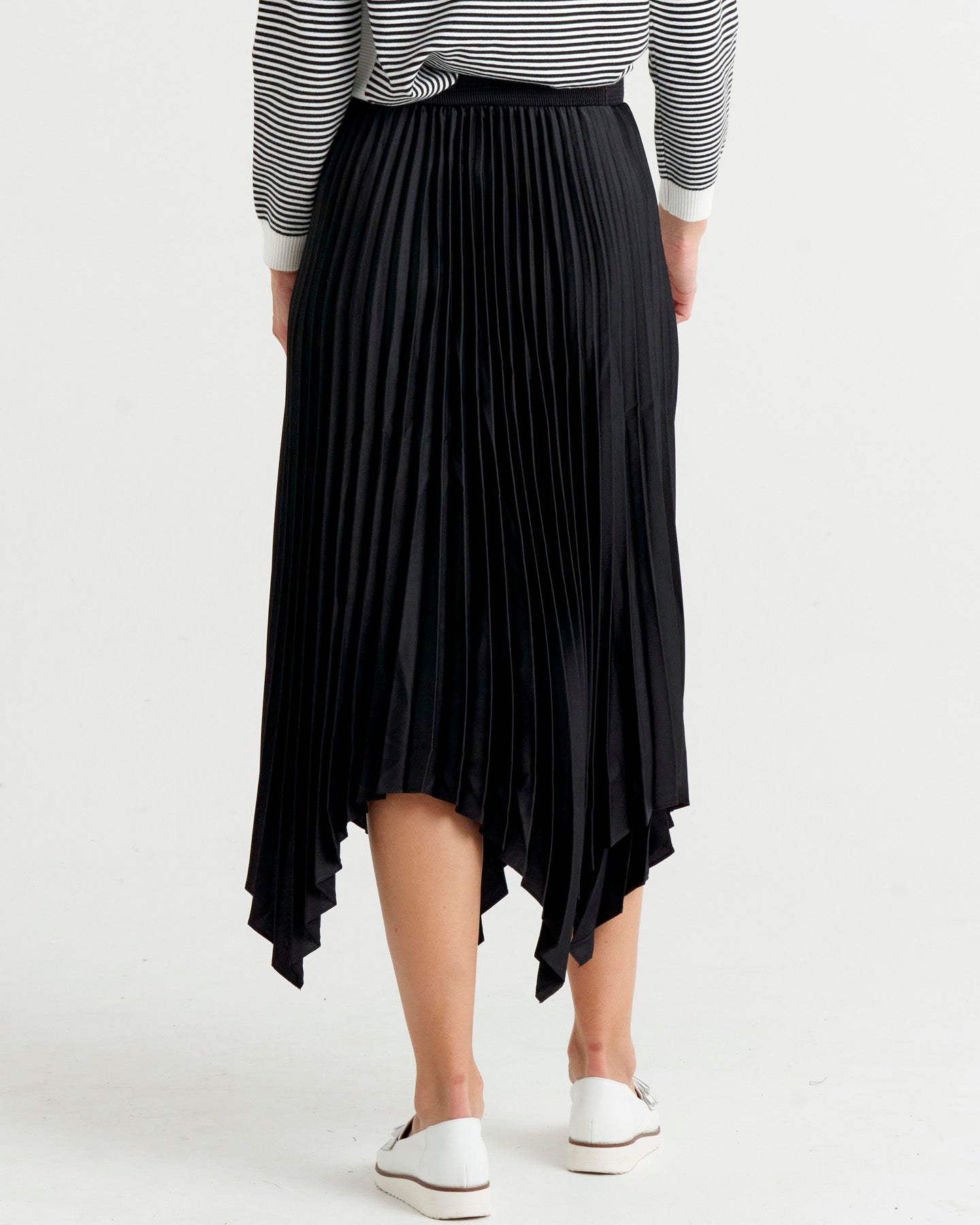 Jenny Pleated Kilt Mini Skirt - Women's Fashion | Forever New